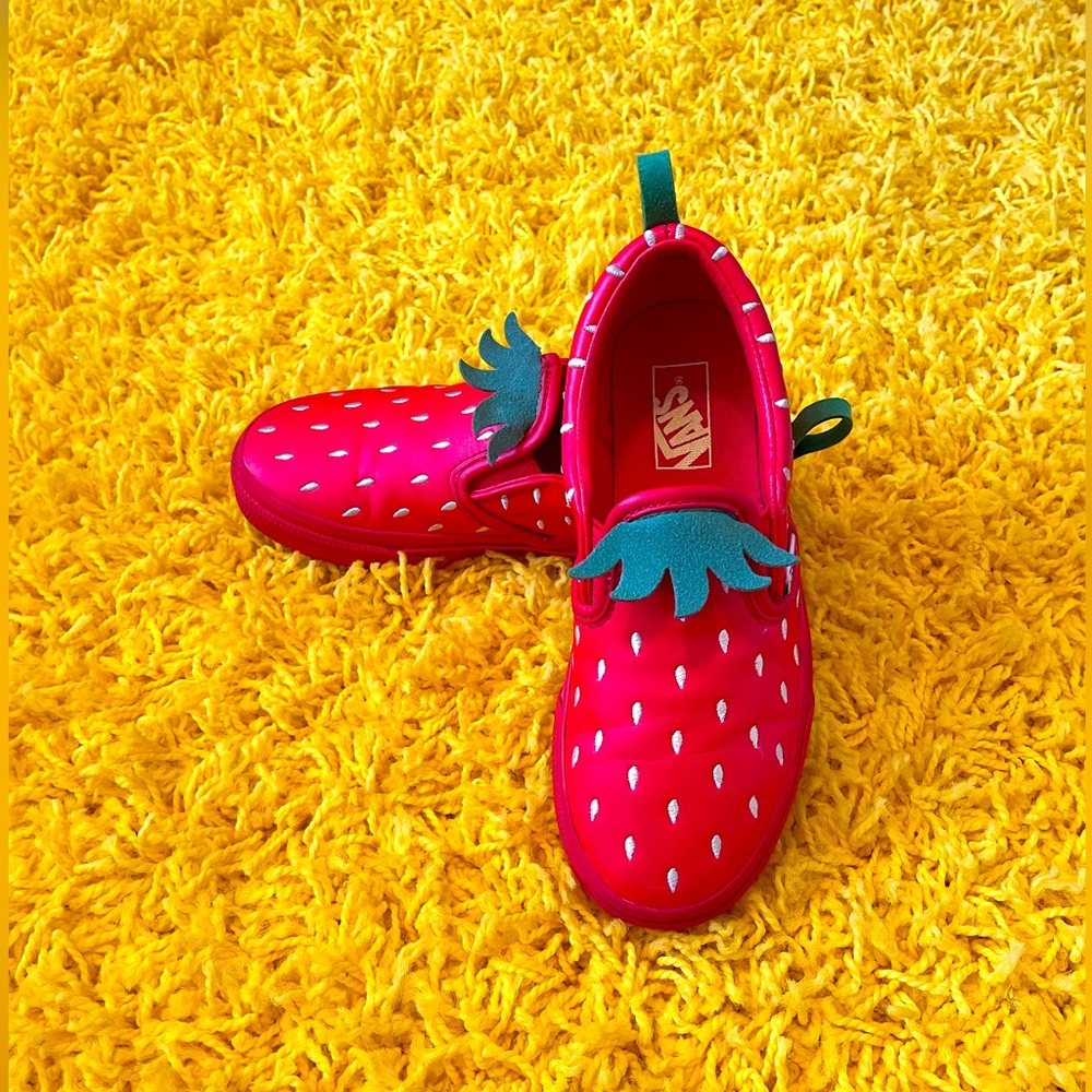 Adorable ~ Kids size 2 Strawberry Slip on VANS! Worn once! SOLD OUT!